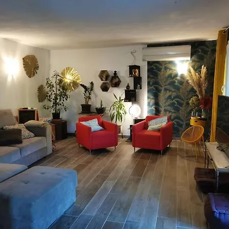 Villa Grande Maison, Piscine Et Poele A Bois , A