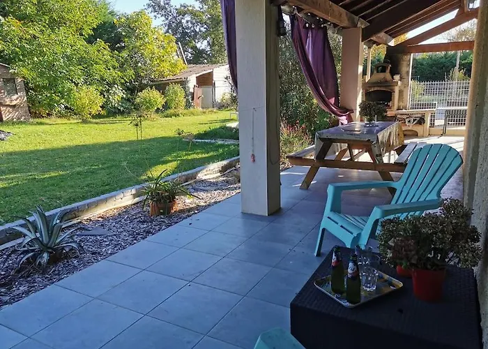 Вилла Grande Maison, Piscine Et Poele A Bois , A *